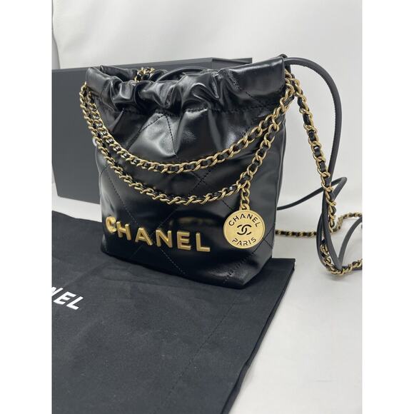 Chanel 22 Mini Bag Black NEW Hobo Tote Shopping Bag - Picture 12 of 14